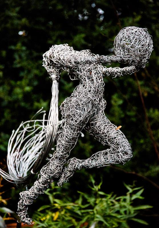 Wire Figures to buy or commission - An Artful Gardener